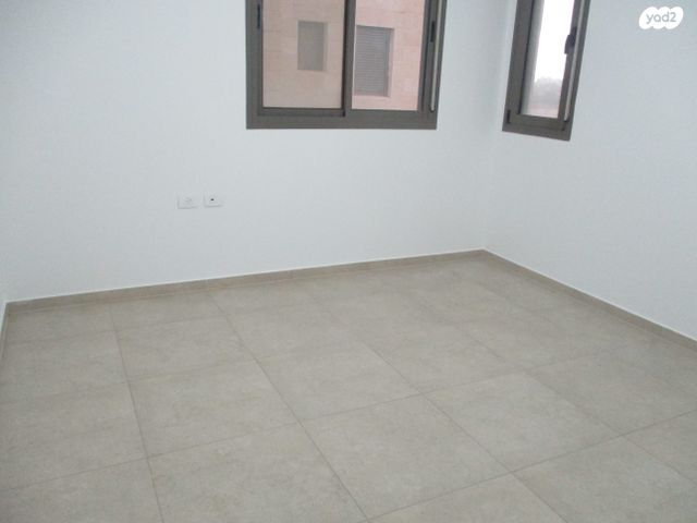 דירה, שדרות אבני החושן 27, כרמי גת, קרית גת