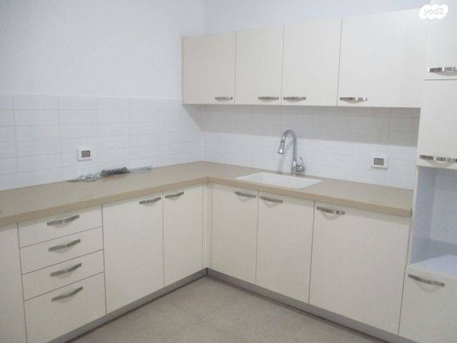 דירה, שדרות אבני החושן 27, כרמי גת, קרית גת