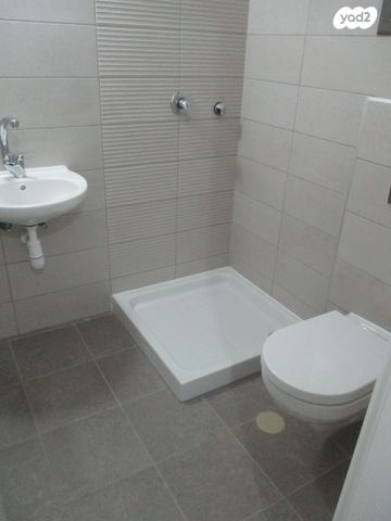 דירה, שדרות אבני החושן 27, כרמי גת, קרית גת