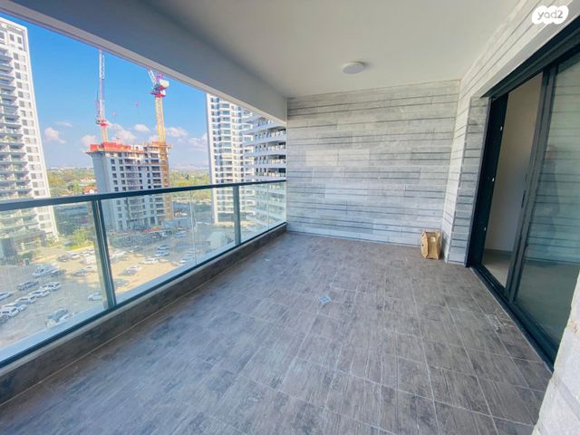 דירה, יונה וולך 7, גרין פארק החדשה, הוד השרון