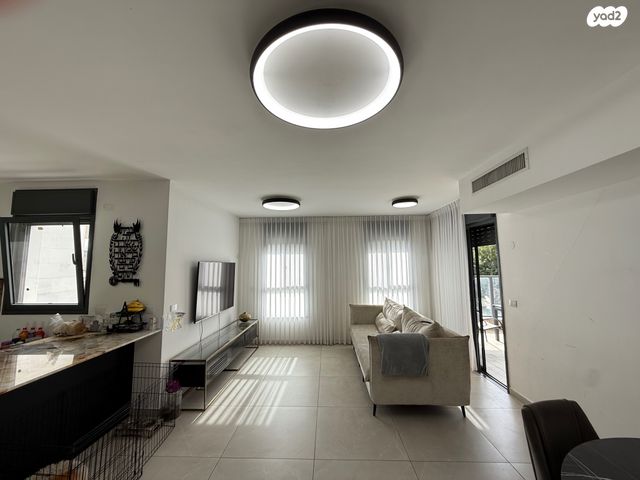 דירה, מלכת שבא 1, צפון מערב מרכז העיר, נתניה