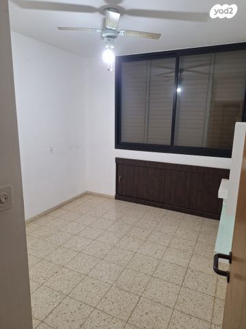 דירה, מורד הגיא 100, כרמיאל