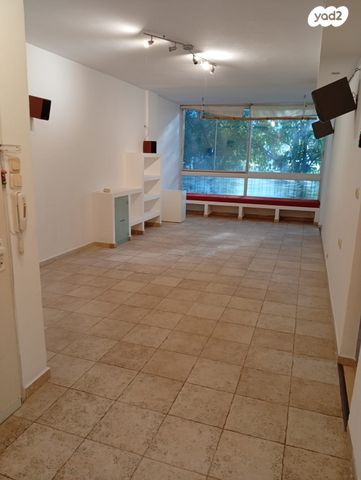 דירת גן, מעלה הצופים, שכונת חשמונאים, מרכז העיר א, רמת גן