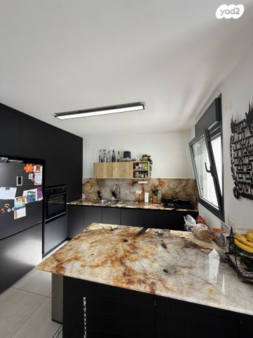 דירה, מלכת שבא 1, צפון מערב מרכז העיר, נתניה