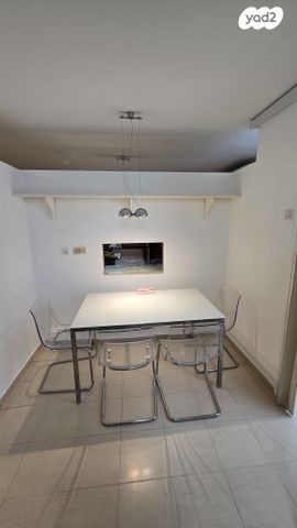 דירה, הנשיאים, פתח תקווה