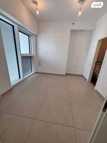 דירה, אריאל שרון, סיטי, גבעתיים