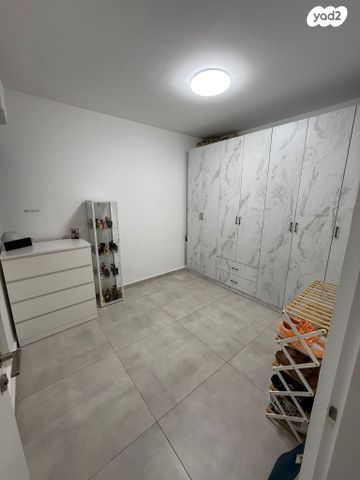 דירה, שלמה המלך 42, צפון מערב מרכז העיר, נתניה