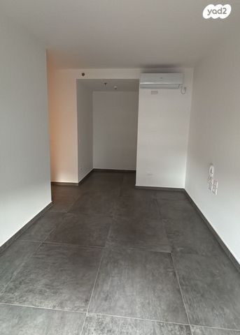 דירה, הר מירון, הרצליה