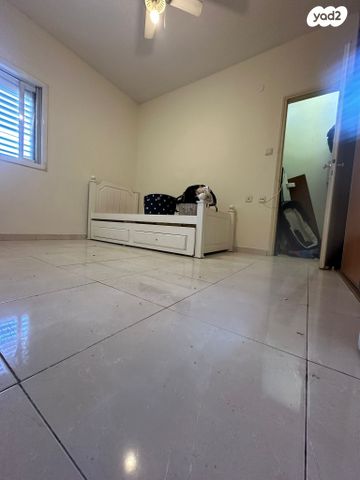 דירה, הרצליה