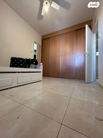 דירה, הרצליה