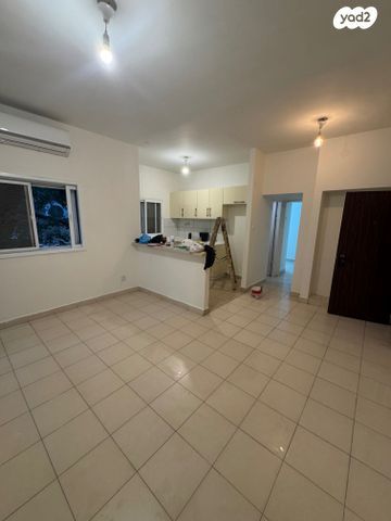 אבן גבירול 135