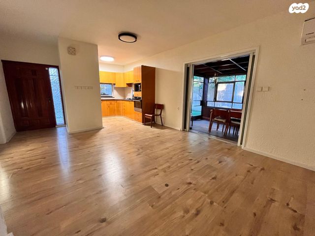 יחידת דיור, פלמ"ח, שאר העיר, מזכרת בתיה