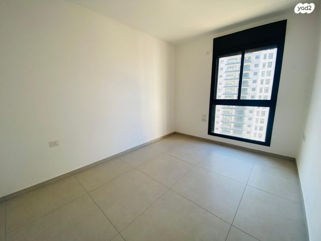 דירה, יונה וולך 7, גרין פארק החדשה, הוד השרון