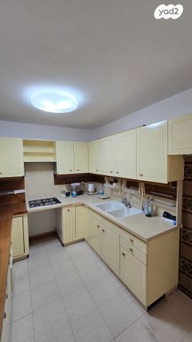 דירה, הנשיאים, פתח תקווה