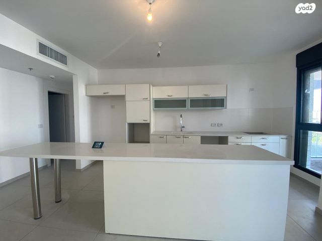 דירה, יונה וולך 7, גרין פארק החדשה, הוד השרון