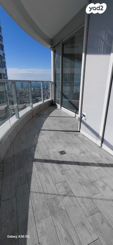 דירה, גרציאני יצחק, גני שרונה, קרית הממשלה, תל אביב יפו