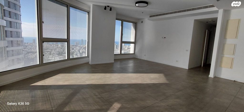 דירה, גרציאני יצחק, גני שרונה, קרית הממשלה, תל אביב יפו