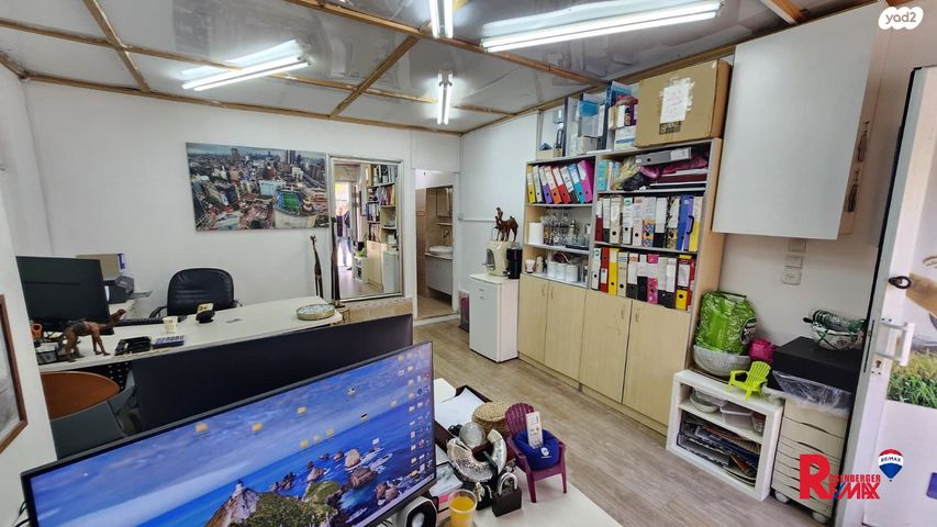 חנויות/ שטח מסחרי, עליית הנוער 21, קרית יוסף, גבעתיים