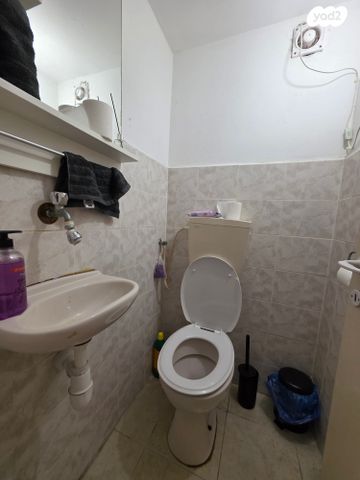 קליניקות, אהרון, מוצקין הותיקה, קרית מוצקין