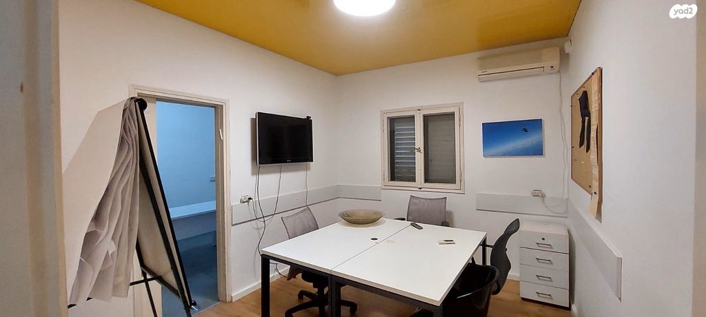 קליניקות, עדנים