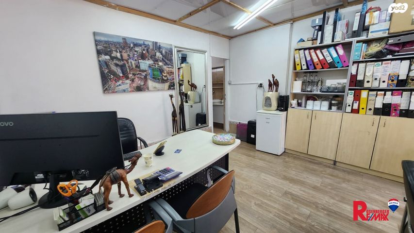 חנויות/ שטח מסחרי, עליית הנוער 21, קרית יוסף, גבעתיים