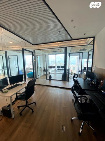 משרדים, תובל, בורסה, רמת גן