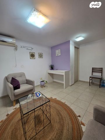 משרדים, אהרון, מוצקין הותיקה, קרית מוצקין