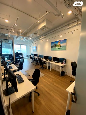 משרדים, תובל, בורסה, רמת גן