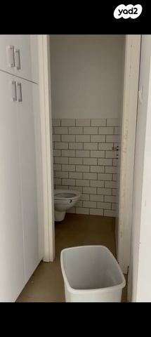 חנויות/ שטח מסחרי, כפר סבא