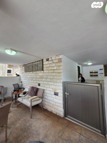 משרדים, אהרון, מוצקין הותיקה, קרית מוצקין