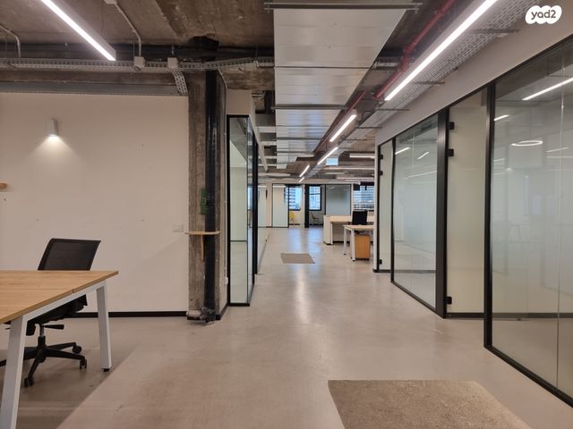 משרדים, יגאל אלון, תל אביב יפו