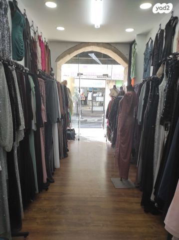 חנויות/ שטח מסחרי