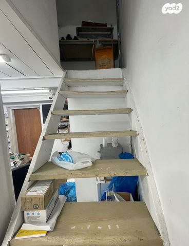 חנויות/ שטח מסחרי, כפר גלעדי, תל אביב יפו