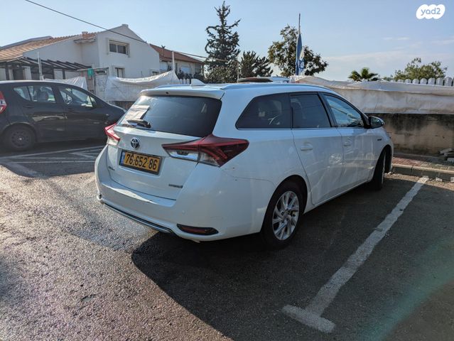 טויוטה אוריס