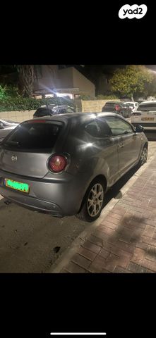 מודעת רכב אלפא רומיאו מיטו