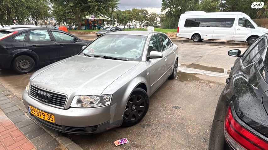 אאודי A4