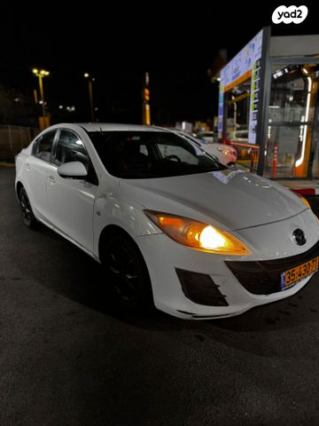 מודעת רכב מאזדה 3