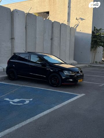 פולקסווגן פולו 