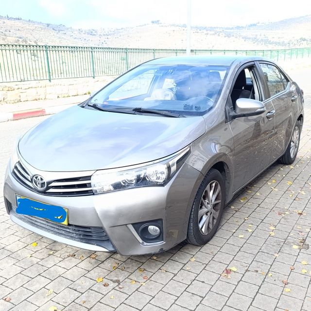 טויוטה קורולה