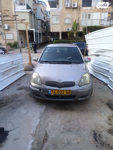 מודעת רכב טויוטה יאריס