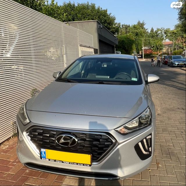 יונדאי איוניק