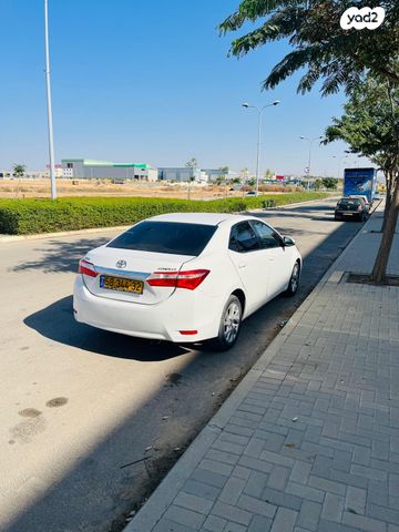 טויוטה קורולה