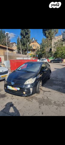 מודעת רכב טויוטה פריוס