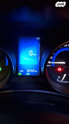 טויוטה אוריס