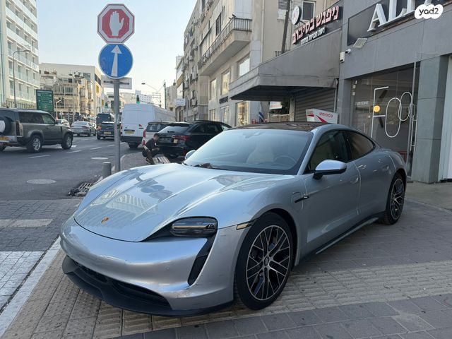 מודעת רכב פורשה טייקן