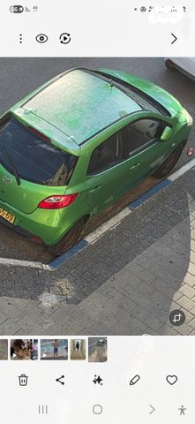 מודעת רכב מאזדה 2