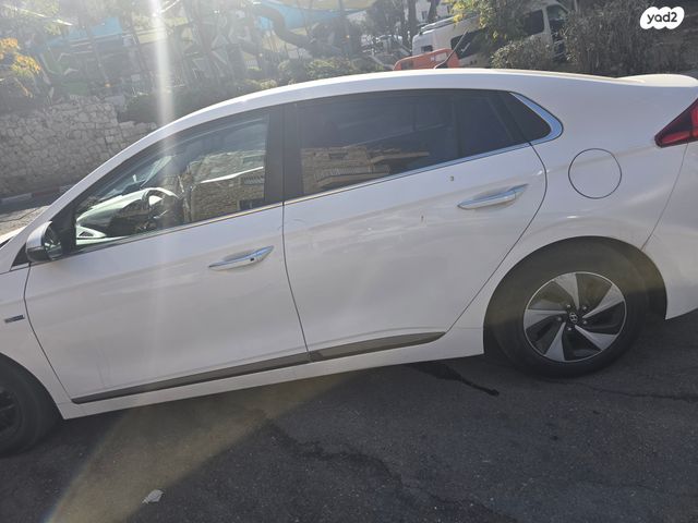 מודעת רכב יונדאי איוניק