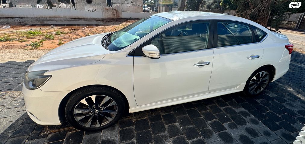 ניסאן סנטרה