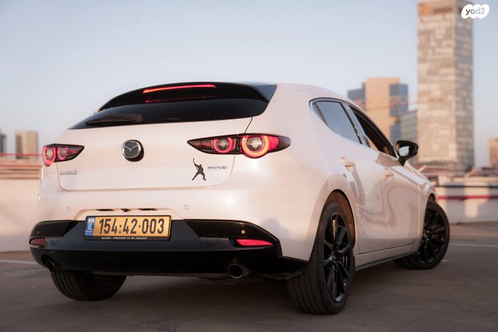 מאזדה 3