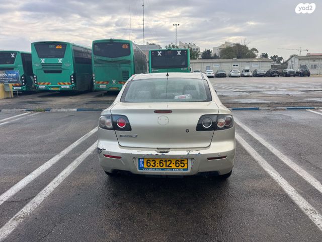 מודעת רכב מאזדה 3